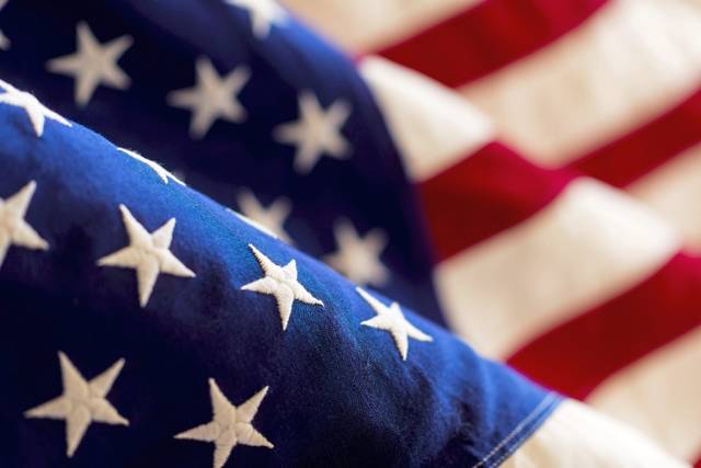 3895470_web1_web-flag10