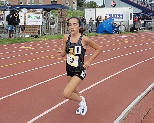 Brownsville distance ace Jolena Quarzo joins sister as PIAA champion