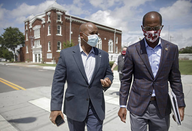 3906346_web1_3906346-b0fbd3345d9145f2ba39f7e15d858923 3906346_web1_3906346-b0fbd3345d9145f2ba39f7e15d858923