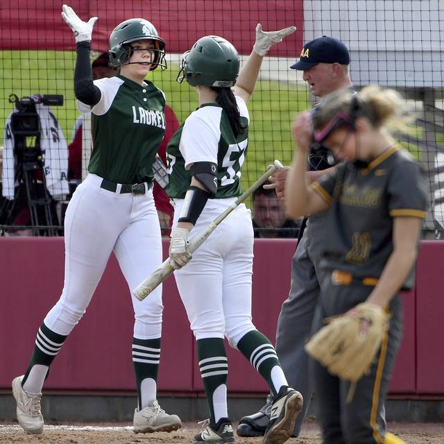 Laurel tops Shenango to win 3rd straight WPIAL softball crown