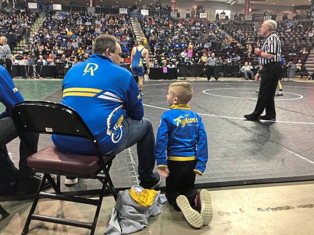 Derry wrestling coach Mike Weinell resigns