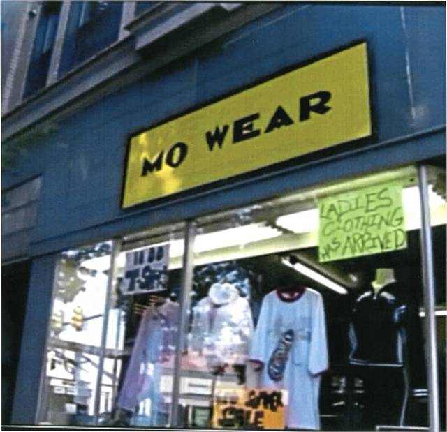 3922033_web1_Mo-Wear-store