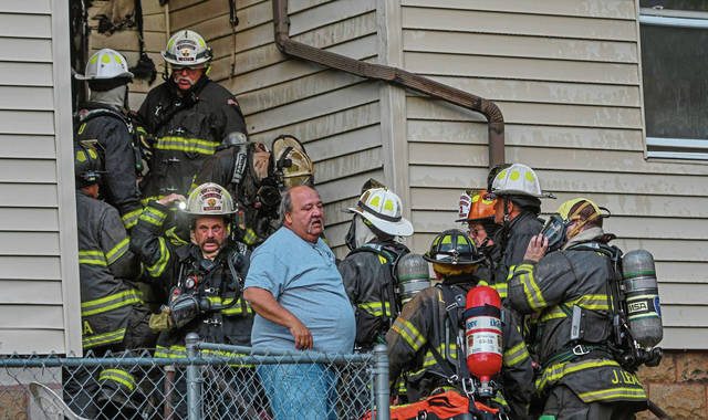 3937929_web1_VND-KennethAveFire103-061021