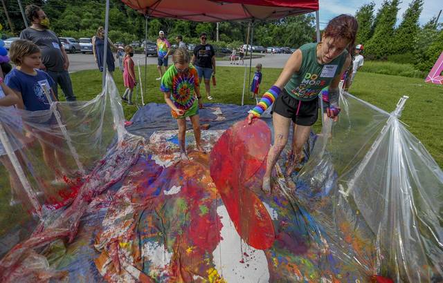 3939126_web1_her-lo-pridepark102-061721