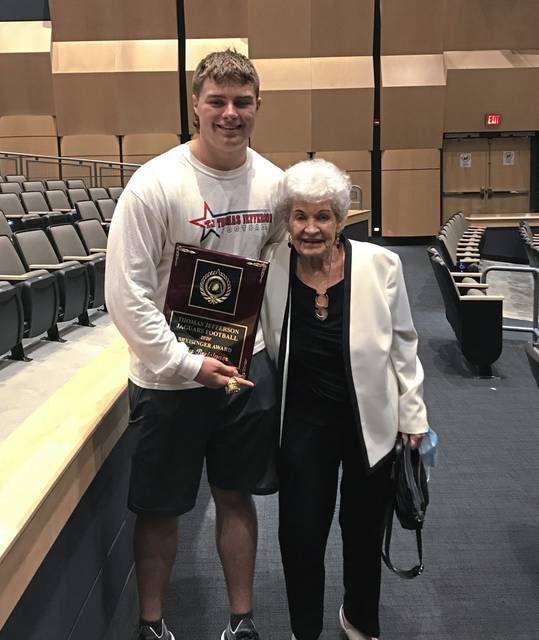Thomas Jefferson lineman Alby Breisinger honored with award named for his uncle