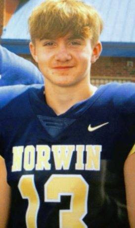 Norwin long snapper Xander Smith garnering national attention