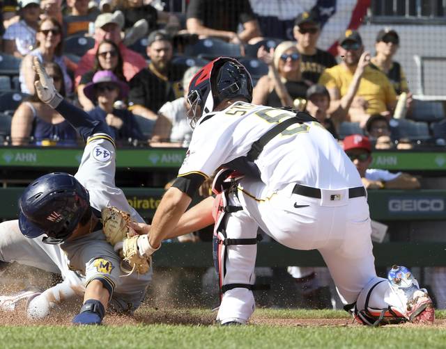 4012446_web1_gtr-BucsBrewers04-070421