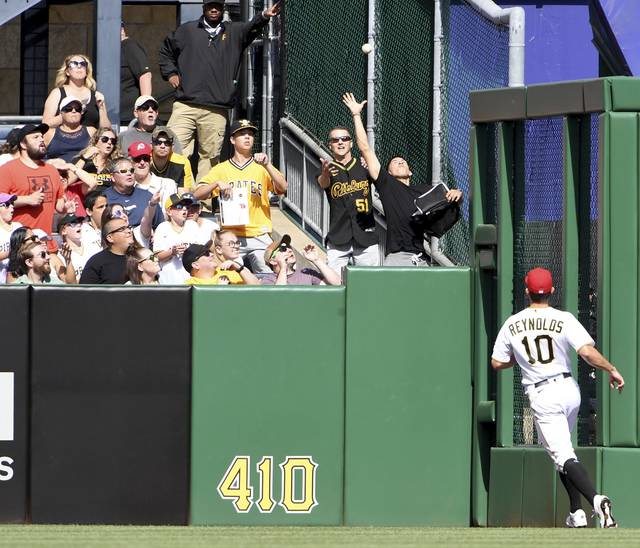 4012446_web1_gtr-BucsBrewers05-070421