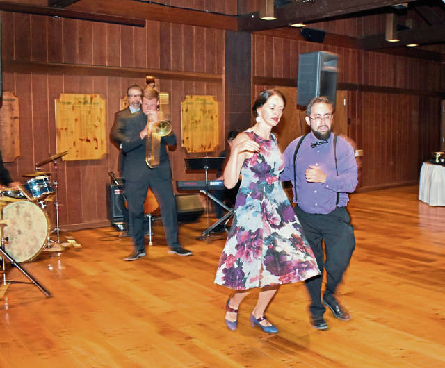4017395_web1_her-lo-swing-103119