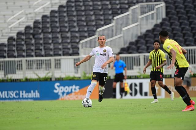4022781_web1_ptr-Riverhounds2-070821