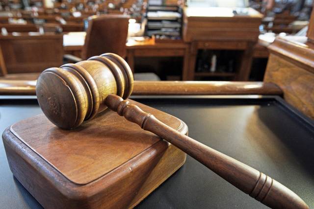 4024321_web1_web-gavel1