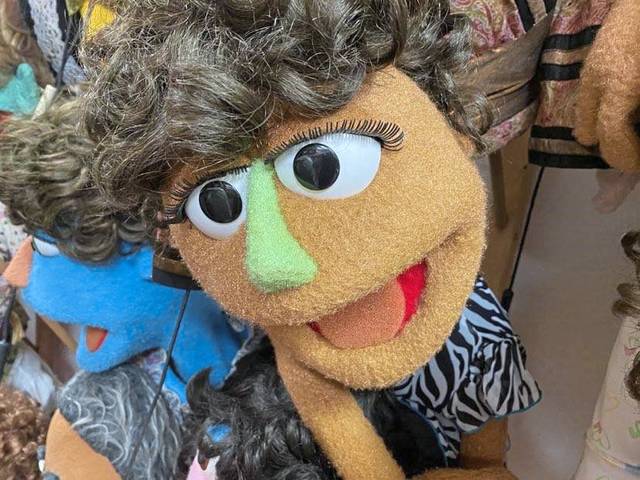4025845_web1_VND-Sadecky-Puppets-4