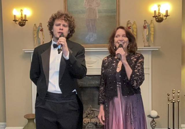 4038893_web1_gtr-italianconcert-071421