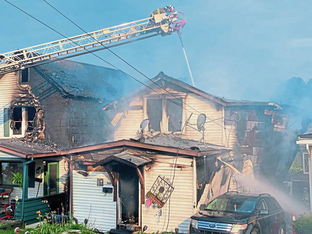 4046919_web1_vnd-vandergriftfire-03-071621