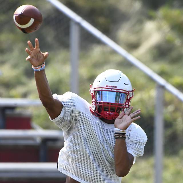 New dual-threat QB brings excitement to North Hills