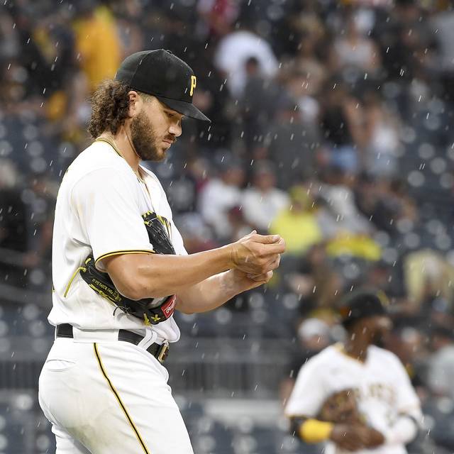 4099661_web1_gtr-BucsPhillies09-080221