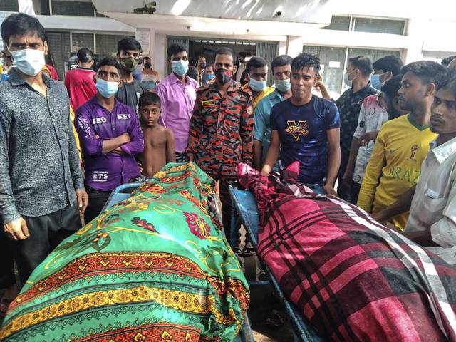 16 killed by lightning on way to wedding party in Bangladesh