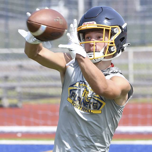 Big, experienced line leads charge for Mars