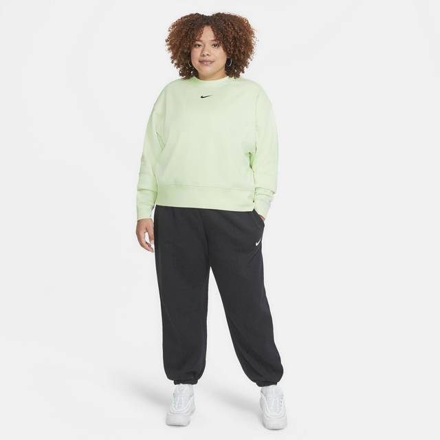4124500_web1_GTR-BackSchool-Nike-2