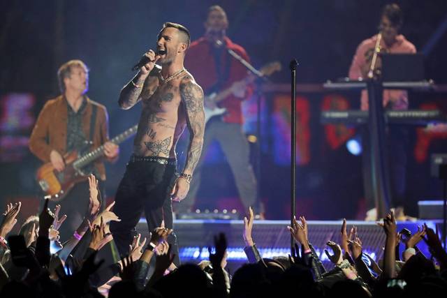 4136110_web1_gtr-liv-maroon5-120519