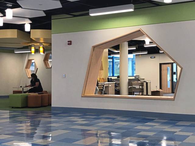4156128_web1_gtr-FRintoutsidelibrary-081921