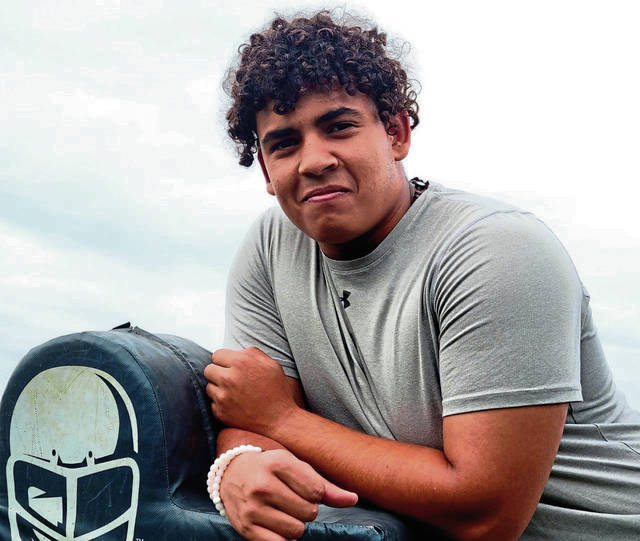 After leaving Puerto Rican home, Norwin lineman Guindin adjusts to new life