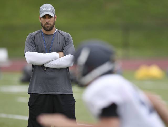 Shady Side, Neighborhood Academy students team up for football co-op