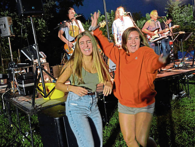 4169540_web1_php-rosedalefest4-092619