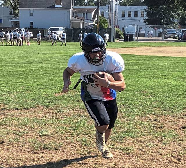 Blue-collar linebacker leads charge for Riverview