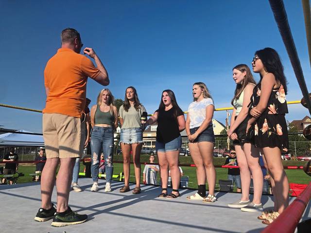 4171597_web1_PHP-VeronaWrestling12-090221