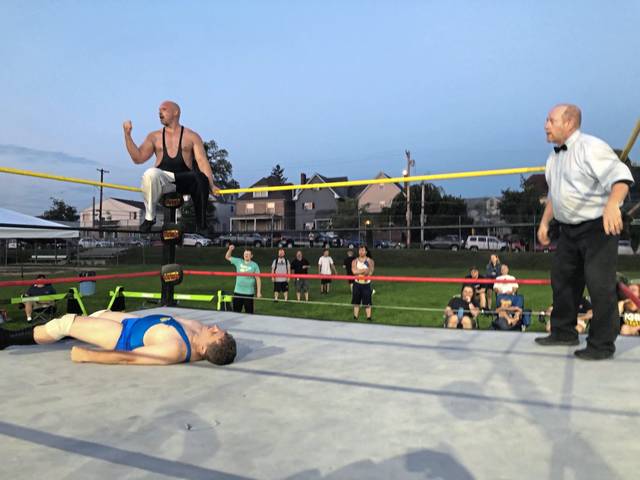 4171597_web1_PHP-VeronaWrestling2-090221