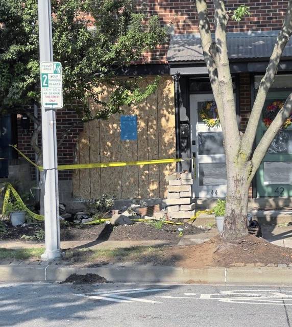 4185288_web1_ptr-17thStBuildingCrash5Cropped-082821