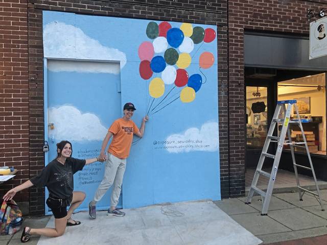 4188349_web1_SEW-NightMartMural-080921