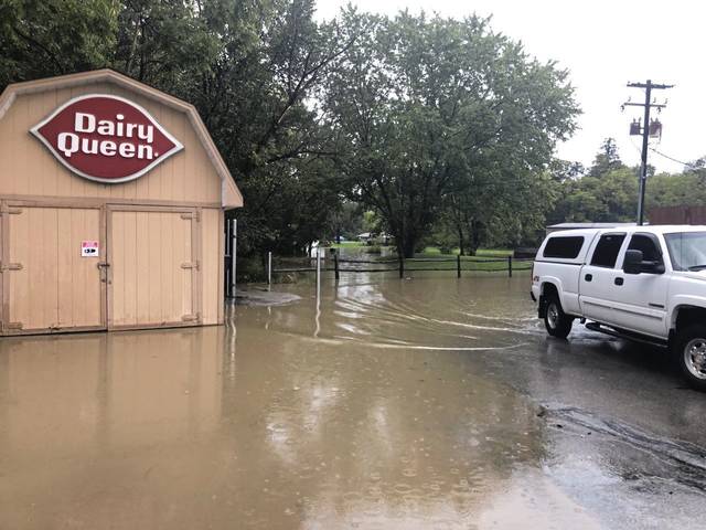 4192413_web1_gtr-DairyQueenflood