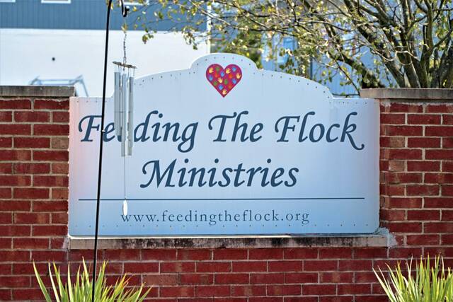 4201848_web1_vnd-lo-FoodBank2-020321