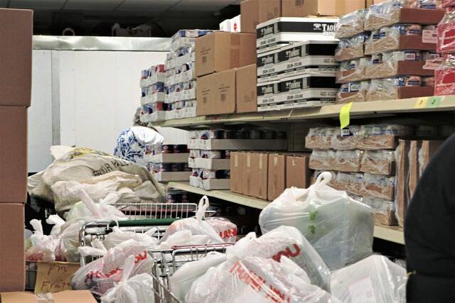 4201848_web1_vnd-lo-FoodBank3-020321