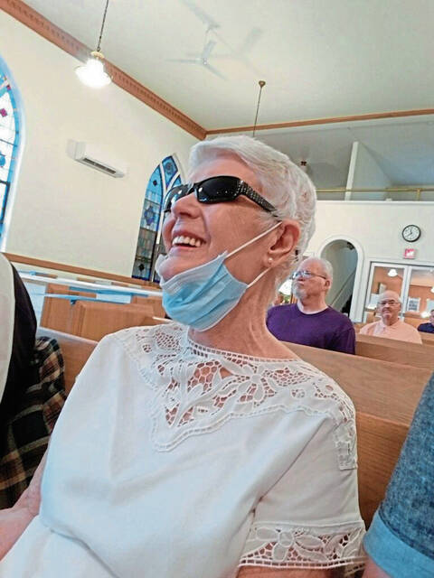 4207797_web1_vnd-communiondress-church