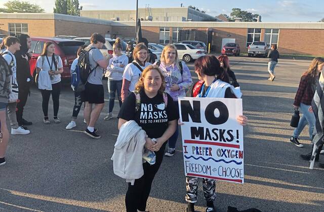 Parents clash at mask mandate protest in Georgia county where 5th graders  were sent home – KION546