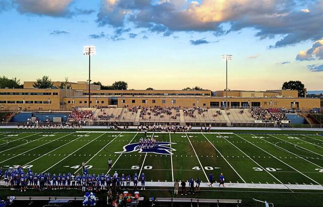 Hempfield football escapes Franklin Regional rally for win