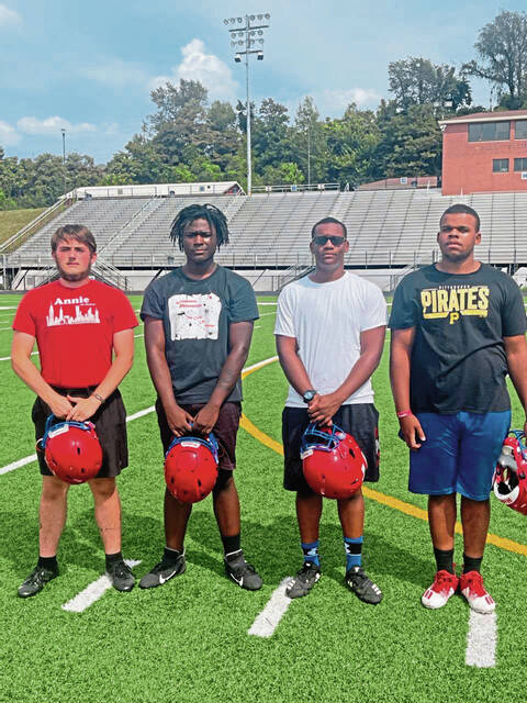 Jeannette players band together, show determination