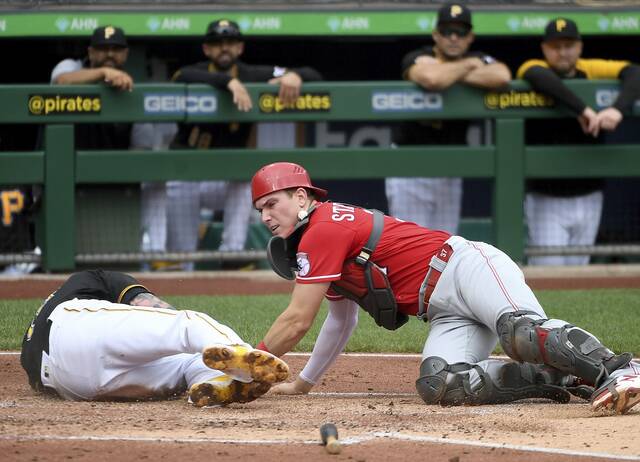 4245838_web1_gtr-BucsReds02-091721