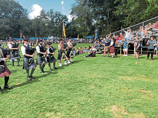 4250432_web1_gtr-HighlandGames1