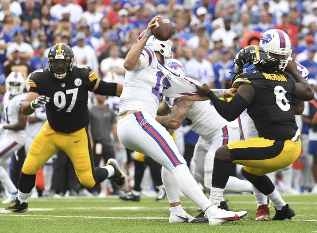 4252565_web1_ptr-Steelers03-091421