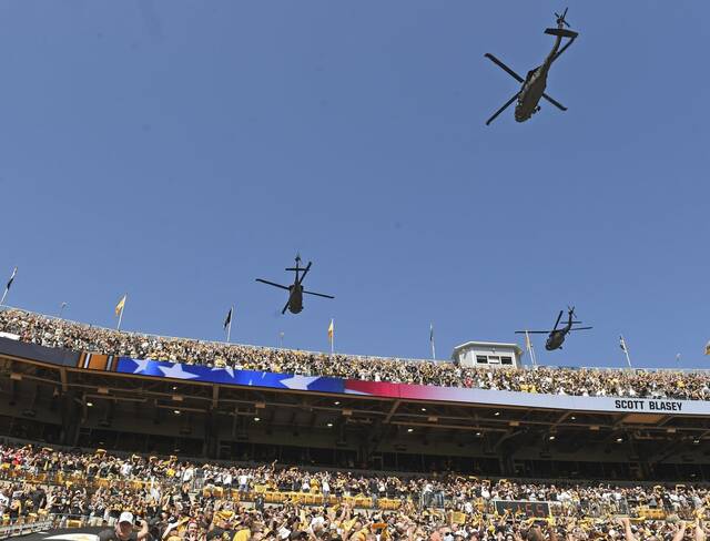 4255032_web1_ptr-SteelersRaiders31-092021