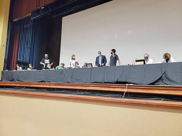 4260222_web1_te-schoolboard-093021
