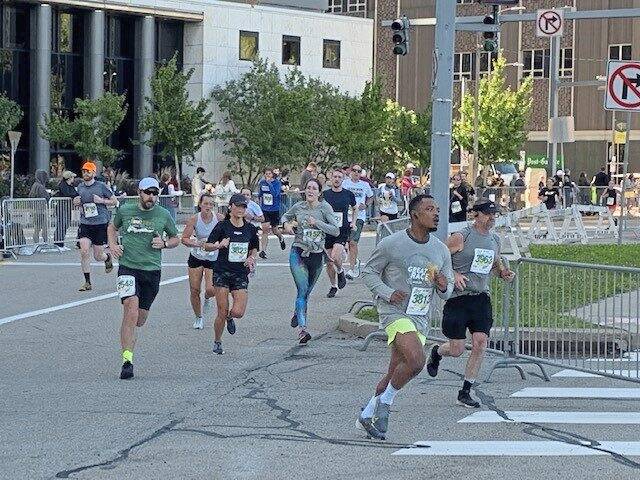 4278564_web1_ptr-GreatRace6-092721