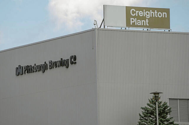 4284138_web1_VND-PittBrewsign2-093021