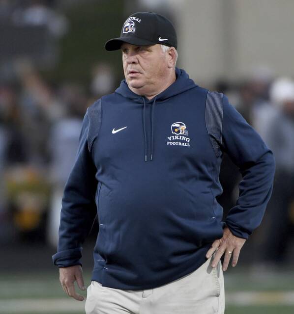 Central Catholic defense dominates in victory over Seneca Valley