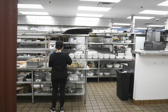 4297712_web1_ptr-SullivansSteakhouse005-100121