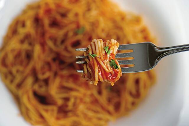 4304349_web1_web-spaghetti